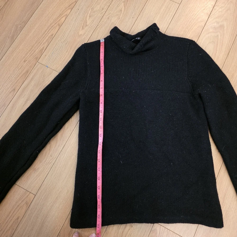 Theory pre loved